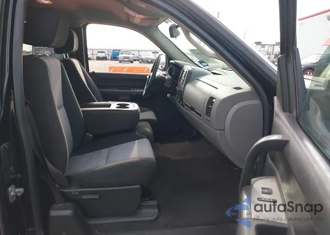 2009 Chevrolet Silverado 1500 Ls from USA, damaged, VIN 1GCEC19C79Z273851